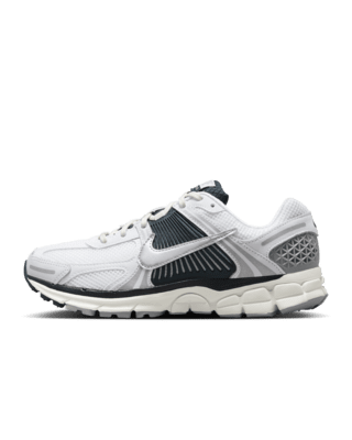 ★ (W) Nike Zoom Vomero 5 White llic Silver Nike Zoom Vomero 5 sneakers in white and metallic silver | ASOS